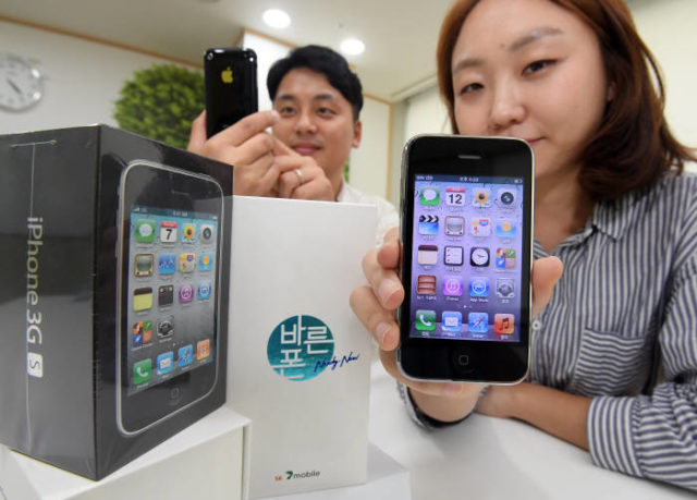 韓国の携帯通信会社 iPhone 3GSの販売を再開