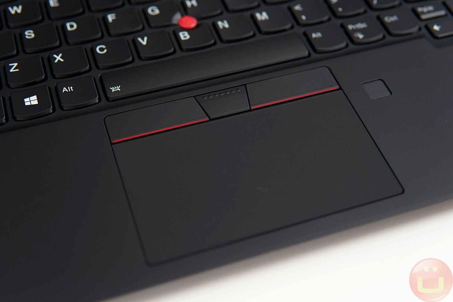 Lenovo ThinkPad X1 Carbon（2019）レビュー 超軽量ラップトップの最 