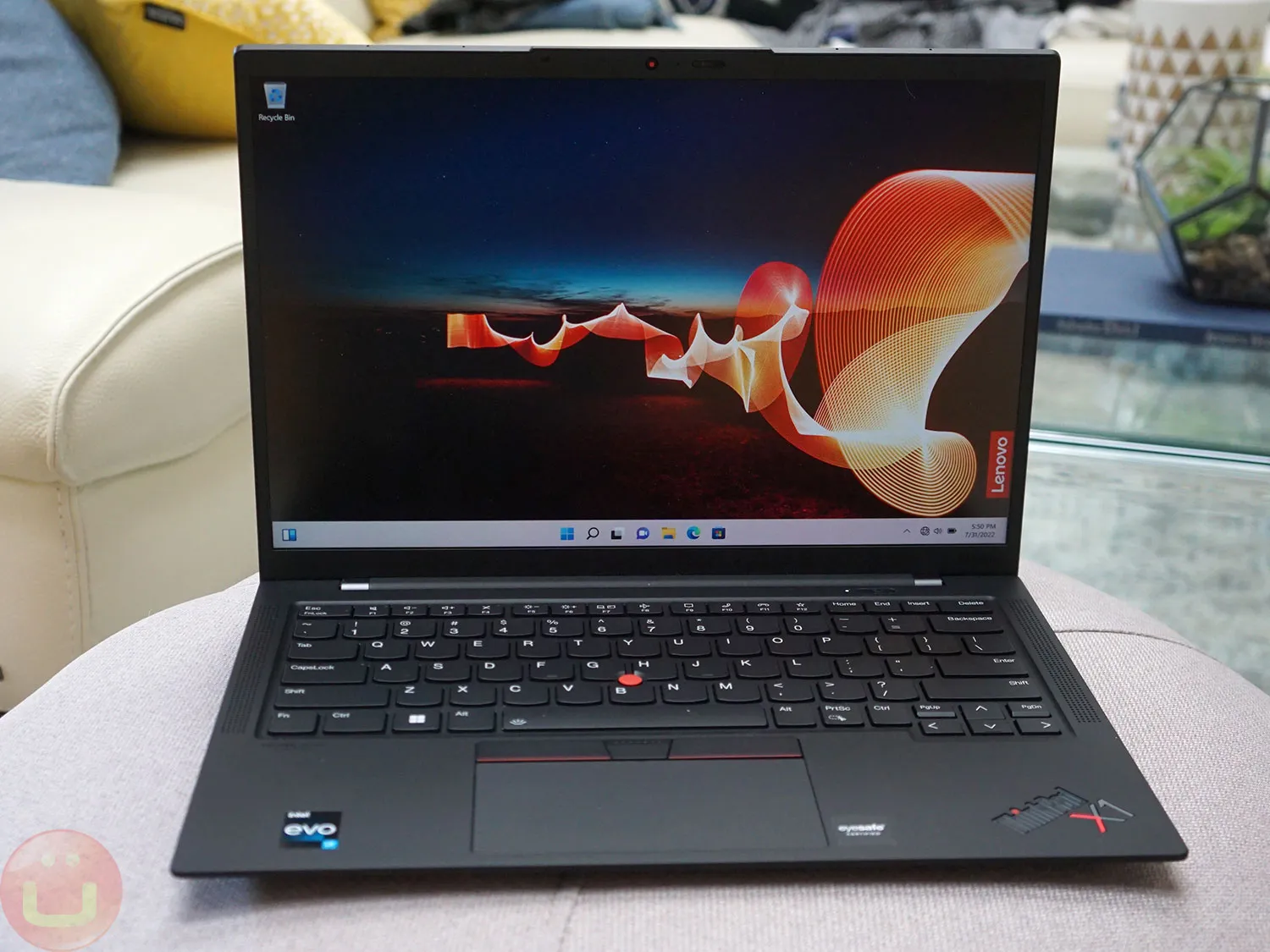 Thinkpad X1 Carbon Gen10 Corei7 16G 512Gメモリ16GB