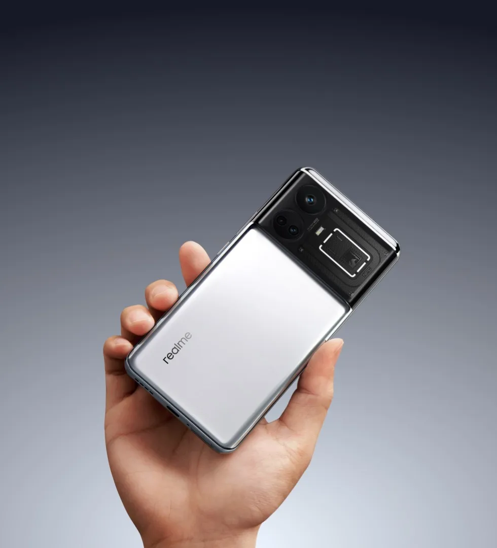 Realme GT5が超高速充電と最大24GBのRAMを搭載して登場 | Ubergizmo JAPAN