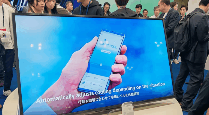 火も風も部屋もいらない。首で季節を変える、SONYの魔法